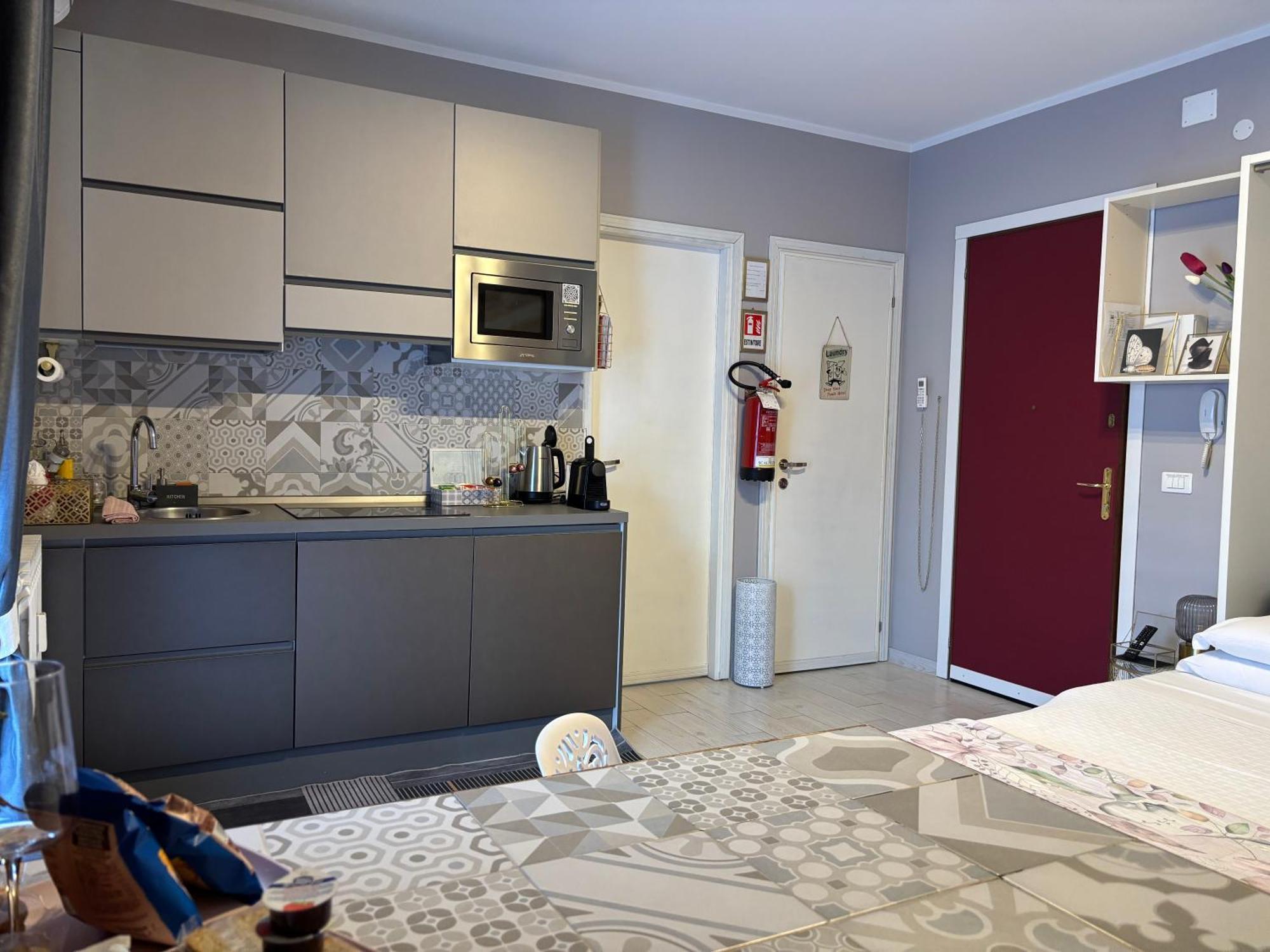 Studio Flat Policlinico G B Rossi Borgo Roma 维罗纳 外观 照片