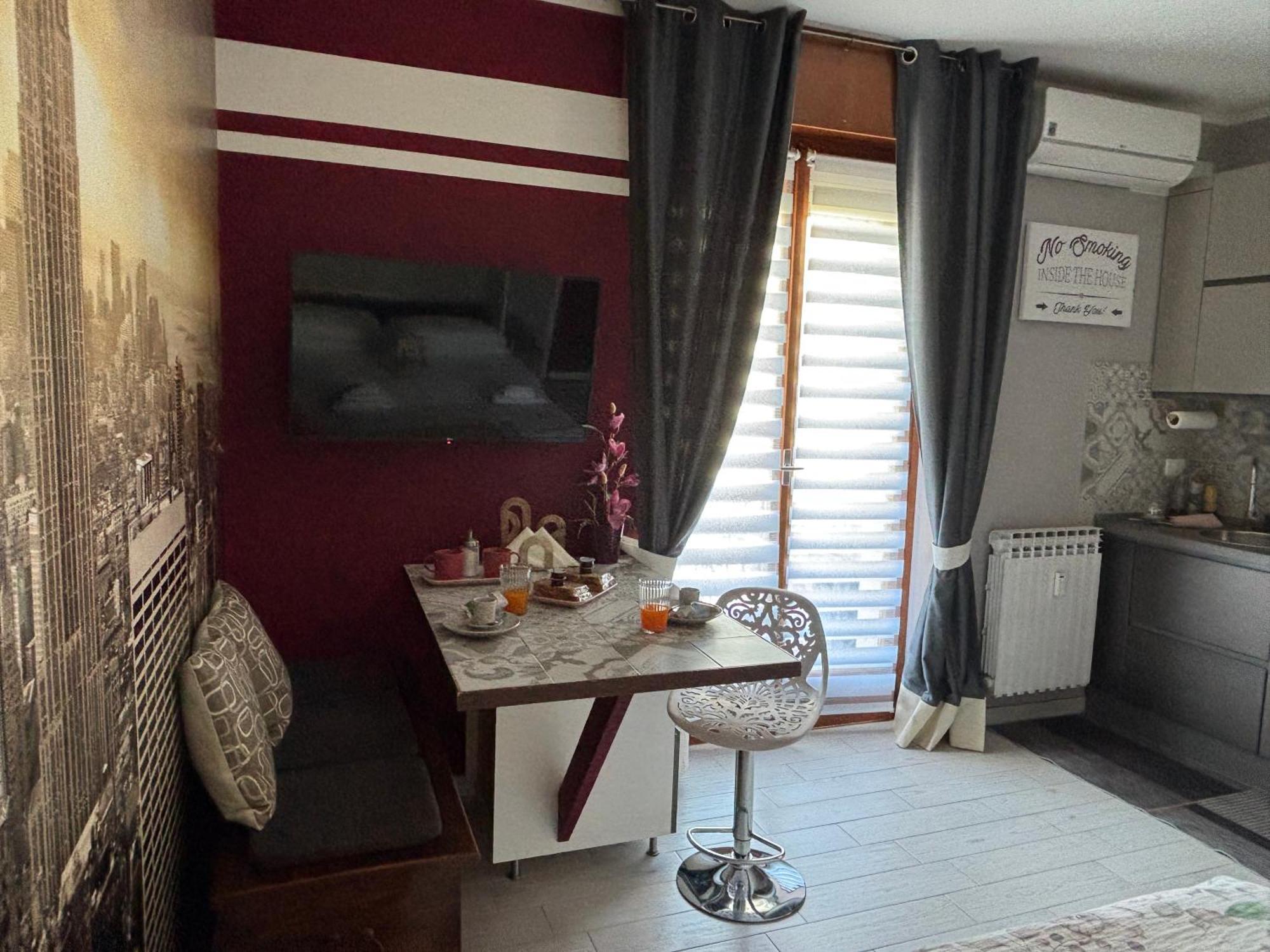 Studio Flat Policlinico G B Rossi Borgo Roma 维罗纳 外观 照片